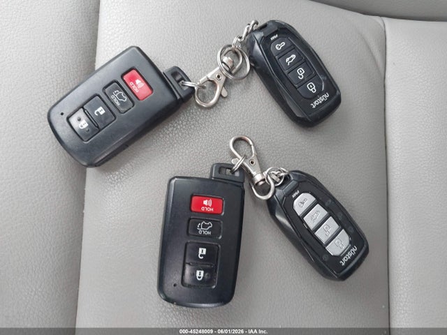 JTMDFREVXJJ218466 Toyota Rav4 Limited