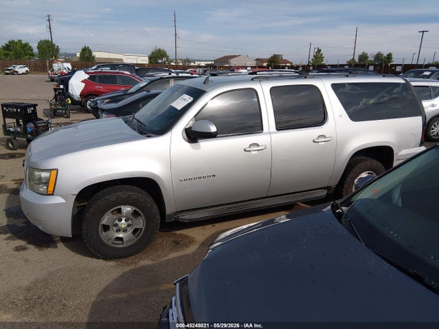 2014 Chevrolet Suburban 1500 Lt მანქანა იყიდება აუქციონზე, vin: 1GNSKJE7XER191502, აუქციონის ნომერი: 45248021