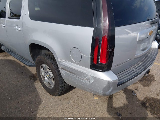 2014 Chevrolet Suburban 1500 Lt მანქანა იყიდება აუქციონზე, vin: 1GNSKJE7XER191502, აუქციონის ნომერი: 45248021