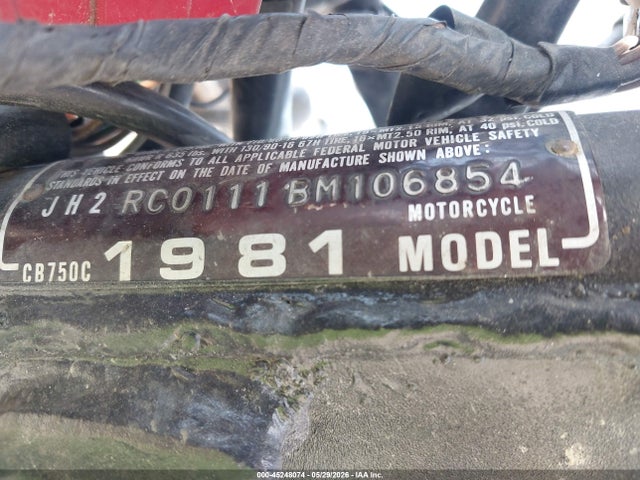 45248074 :رقم المزاد ، JH2RC0111BM106854 vin ، 1981 Honda Cb750 C مزاد بيع