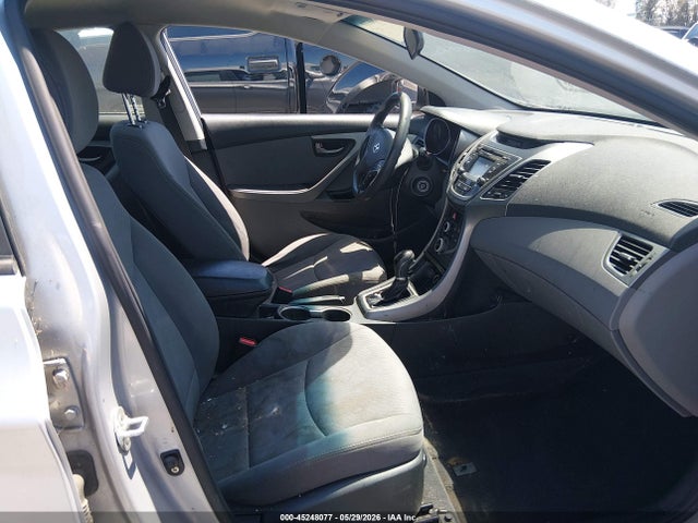 Продаж на аукціоні авто 2015 Hyundai Elantra Se, vin: KMHDH4AE2FU240207, номер лоту: 45248077