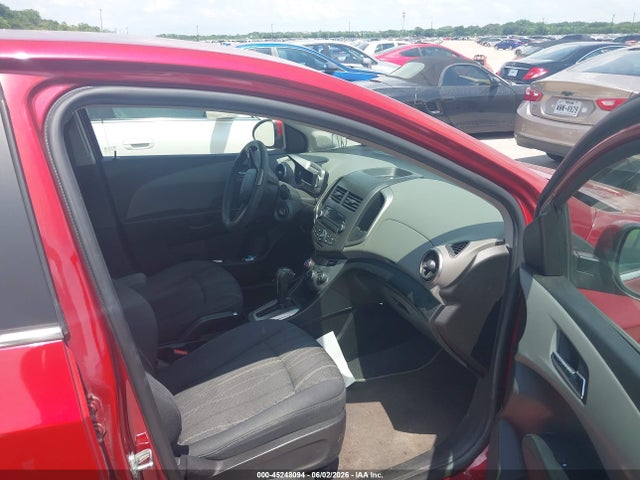 2015 Chevrolet Sonic Lt Auto მანქანა იყიდება აუქციონზე, vin: 1G1JC5SH1F4217708, აუქციონის ნომერი: 45248094