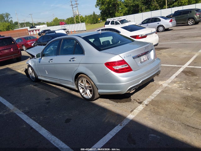 45248117 :رقم المزاد ، WDDGF8BB7CA654380 vin ، 2012 Mercedes-benz C 300 Sport 4matic مزاد بيع