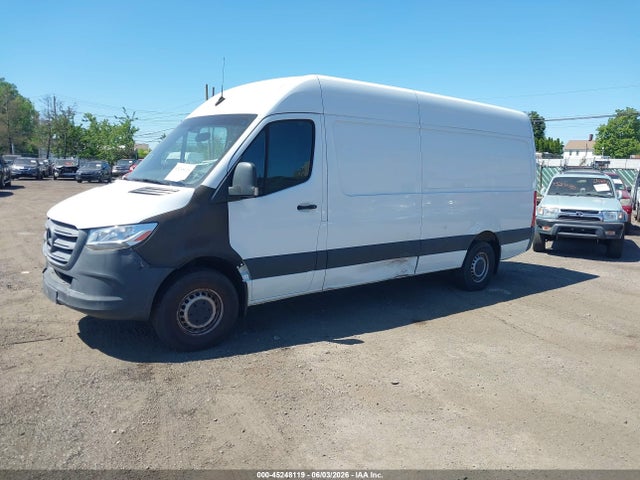 45248119 :رقم المزاد ، W1W40CHY3MT052731 vin ، 2021 Mercedes-benz Sprinter 2500 High Roof I4 مزاد بيع