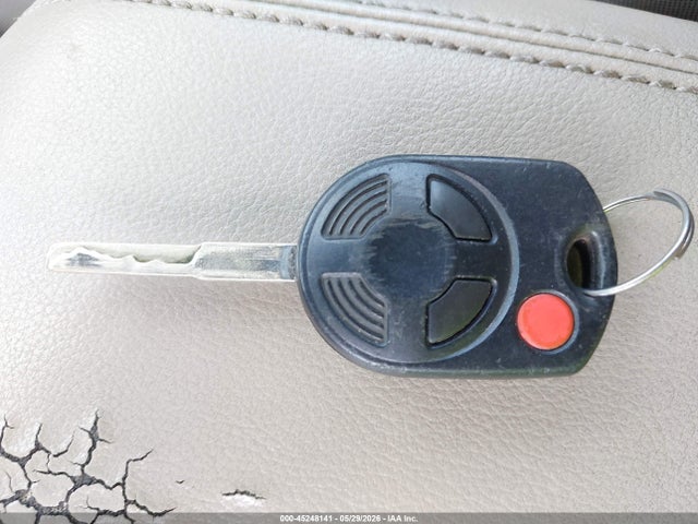 Продажа на аукционе авто 2015 Ford Escape Se, vin: 1FMCU9GX7FUA81598, номер лота: 45248141