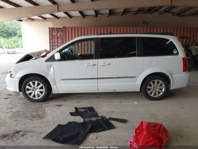 2014 Chrysler Town & Country Touring მანქანა იყიდება აუქციონზე, vin: 2C4RC1BG5ER445149, აუქციონის ნომერი: 45248163