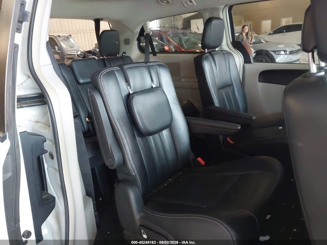 2014 Chrysler Town & Country Touring მანქანა იყიდება აუქციონზე, vin: 2C4RC1BG5ER445149, აუქციონის ნომერი: 45248163