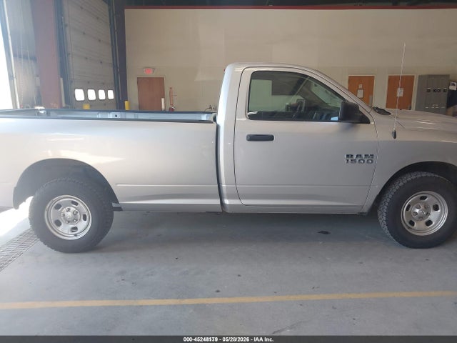 Продаж на аукціоні авто 2017 Ram 1500 Tradesman  4x4 8' Box, vin: 3C6JR7DG0HG585235, номер лоту: 45248179