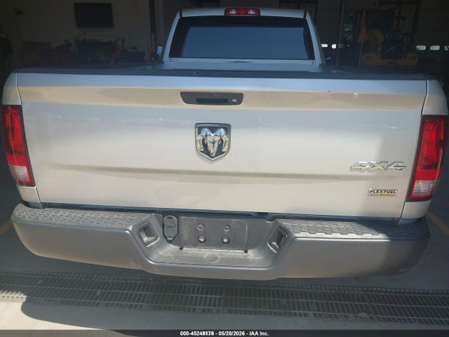 Продаж на аукціоні авто 2017 Ram 1500 Tradesman  4x4 8' Box, vin: 3C6JR7DG0HG585235, номер лоту: 45248179