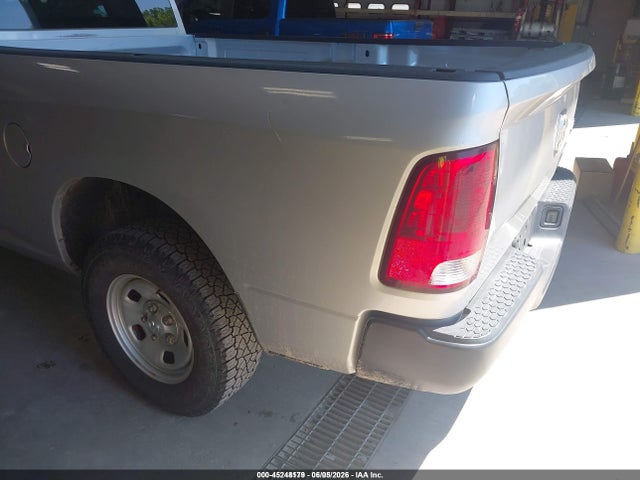 Продаж на аукціоні авто 2017 Ram 1500 Tradesman  4x4 8' Box, vin: 3C6JR7DG0HG585235, номер лоту: 45248179