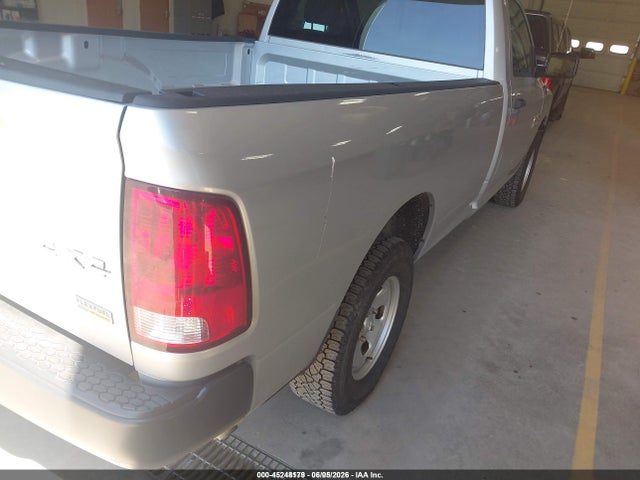 Продаж на аукціоні авто 2017 Ram 1500 Tradesman  4x4 8' Box, vin: 3C6JR7DG0HG585235, номер лоту: 45248179