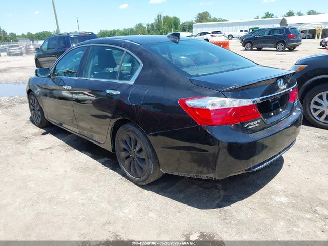 1HGCR6F77FA013410 Honda Accord Hybrid Touring