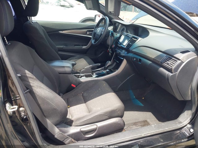 Продажа на аукционе авто 2016 Honda Accord Ex, vin: 1HGCT1B7XGA008875, номер лота: 45248270