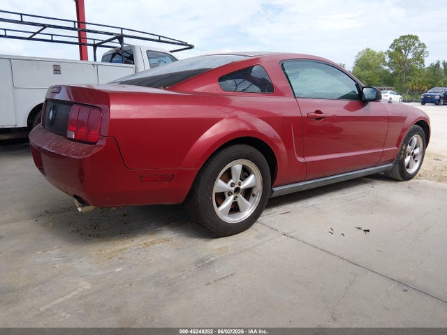 45248282 :رقم المزاد ، 1ZVHT80N085196974 vin ، 2008 Ford Mustang V6 Deluxe مزاد بيع