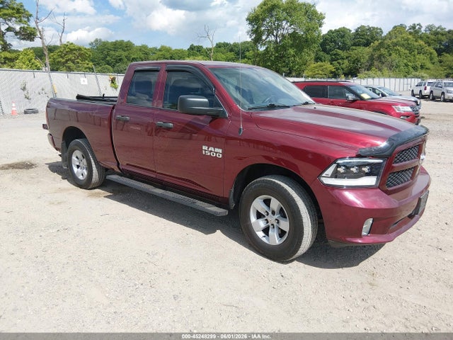 45248299 :رقم المزاد ، 1C6RR7FG1JS302601 vin ، 2018 Ram 1500 Express  4x4 6'4 Box مزاد بيع