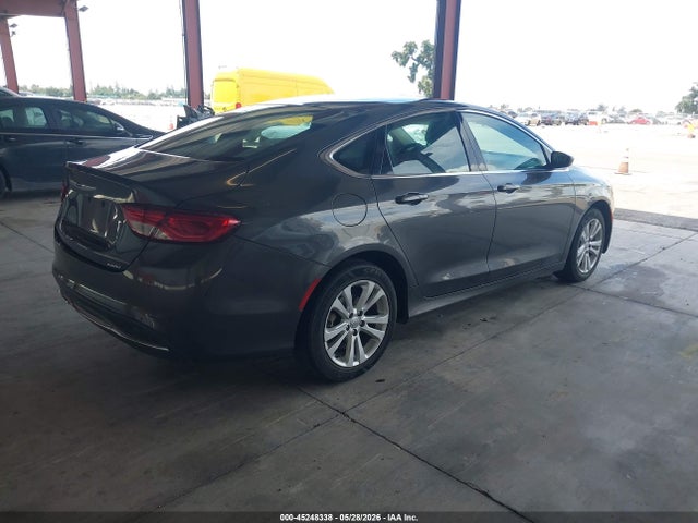 Chrysler 200 Limited 2015 1C3CCCAB1FN562415 Image 4