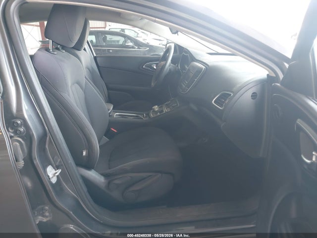 Chrysler 200 Limited 2015 1C3CCCAB1FN562415 Image 5