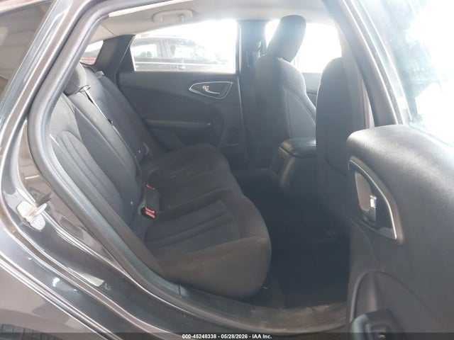 Chrysler 200 Limited 2015 1C3CCCAB1FN562415 Image 8