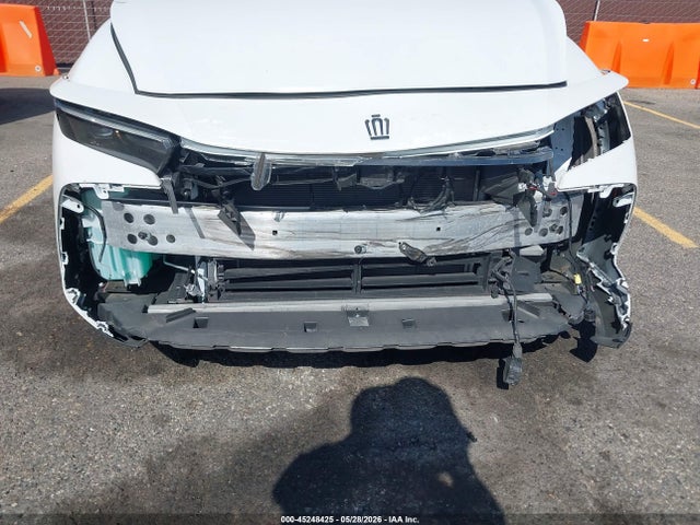 Toyota Crown Xle 2024 JTDAAAAF0R3028175 Image 17