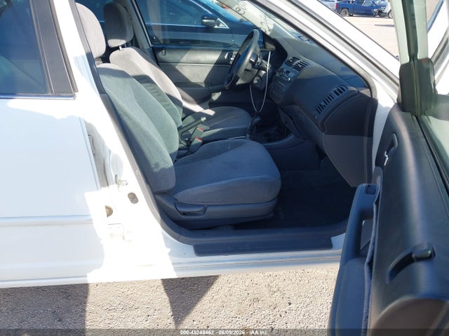 Продажа на аукционе авто 2002 Honda Civic Lx, vin: 2HGES16592H570393, номер лота: 45248462
