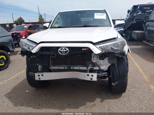 Toyota 4RUNNER SR5 2017 JTEBU5JR2H5464845 Image 13