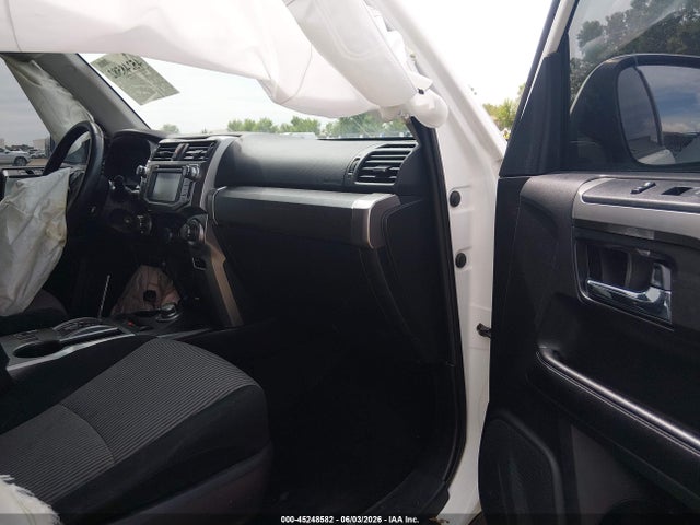Toyota 4RUNNER SR5 2017 JTEBU5JR2H5464845 Image 5