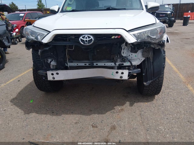 Toyota 4RUNNER SR5 2017 JTEBU5JR2H5464845 Image 6