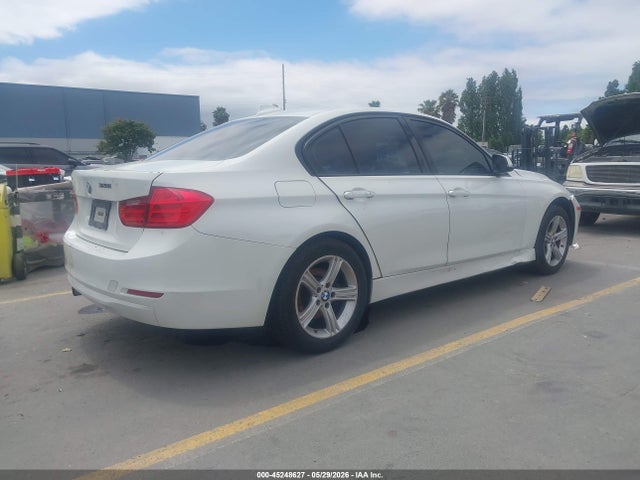 2012 Bmw 328i მანქანა იყიდება აუქციონზე, vin: WBA3C1C56CF433550, აუქციონის ნომერი: 45248627