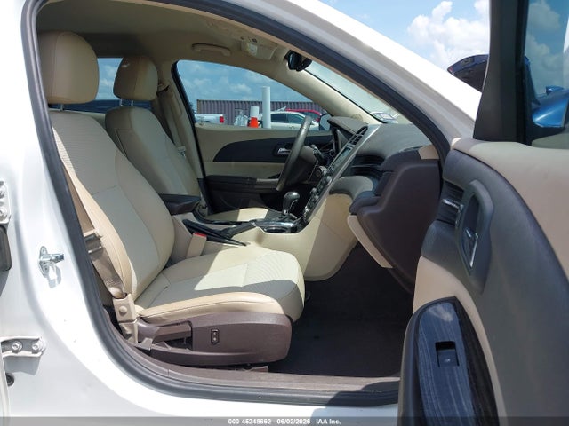 Продаж на аукціоні авто 2015 Chevrolet Malibu 1lt, vin: 1G11C5SL1FF279652, номер лоту: 45248662