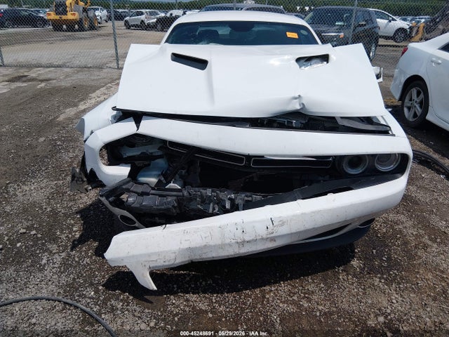 Продаж на аукціоні авто 2022 Dodge Challenger Sxt, vin: 2C3CDZAG6NH260315, номер лоту: 45248691