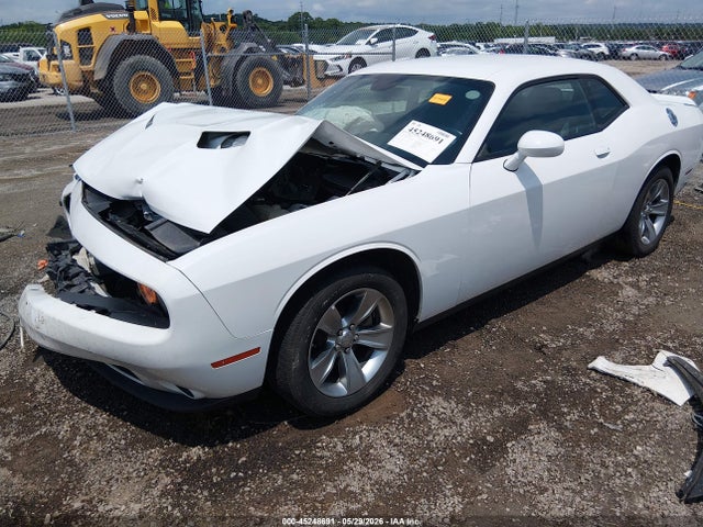 Продаж на аукціоні авто 2022 Dodge Challenger Sxt, vin: 2C3CDZAG6NH260315, номер лоту: 45248691