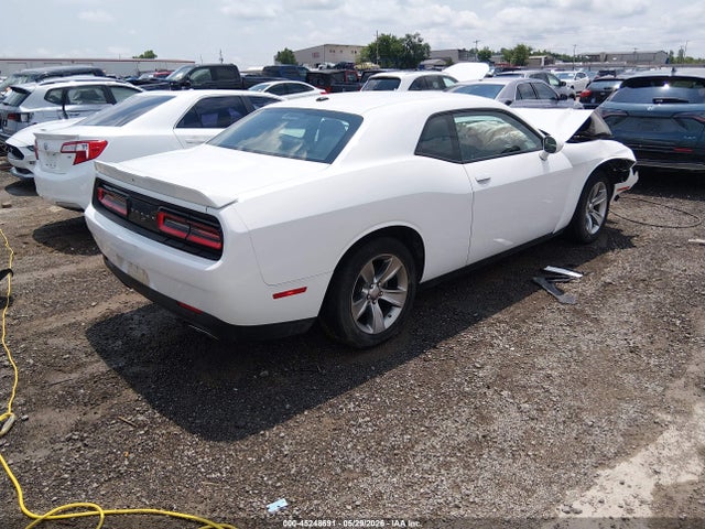 Продаж на аукціоні авто 2022 Dodge Challenger Sxt, vin: 2C3CDZAG6NH260315, номер лоту: 45248691