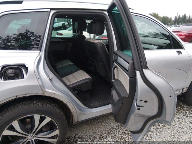 WVGRF7BP6HD001033 Volkswagen Touareg V6 Wolfsburg Edition