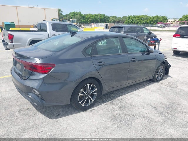 45248719 :رقم المزاد ، 3KPF24AD0RE785587 vin ، 2024 Kia Forte Lxs مزاد بيع