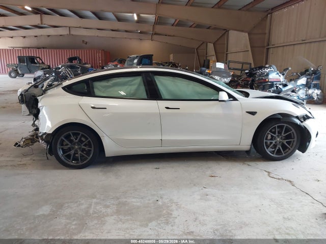 Tesla Model 3 Long Range 2021 5YJ3E1EB0MF975894 Image 12