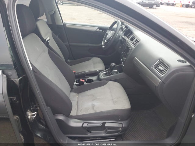 3VW2B7AJ4HM335061 Volkswagen Jetta 1.4t S