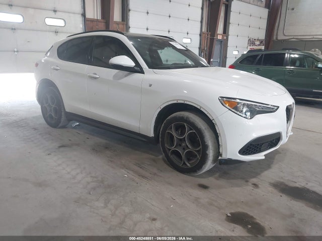 2023 Alfa Romeo Stelvio Ti Awd მანქანა იყიდება აუქციონზე, vin: ZASPAKBNXP7D57632, აუქციონის ნომერი: 45248851