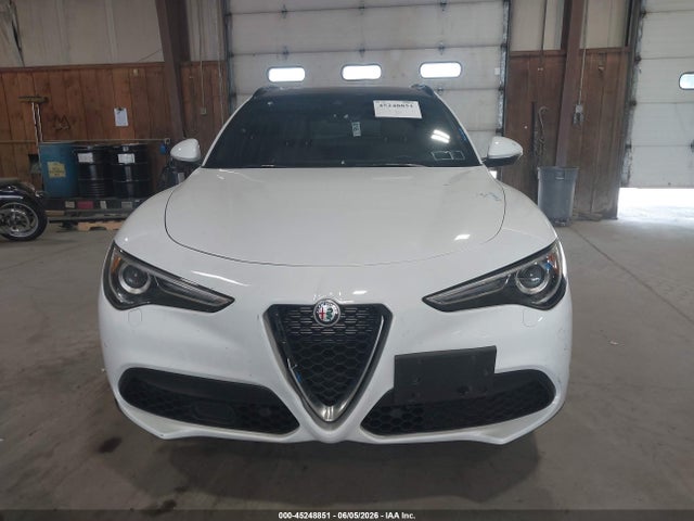 2023 Alfa Romeo Stelvio Ti Awd მანქანა იყიდება აუქციონზე, vin: ZASPAKBNXP7D57632, აუქციონის ნომერი: 45248851