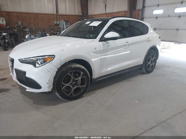 2023 Alfa Romeo Stelvio Ti Awd მანქანა იყიდება აუქციონზე, vin: ZASPAKBNXP7D57632, აუქციონის ნომერი: 45248851
