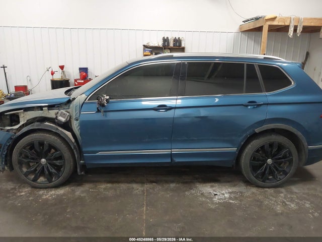 2020 Volkswagen Tiguan 2.0t Sel Premium R-line მანქანა იყიდება აუქციონზე, vin: 3VV4B7AX3LM123665, აუქციონის ნომერი: 45248865