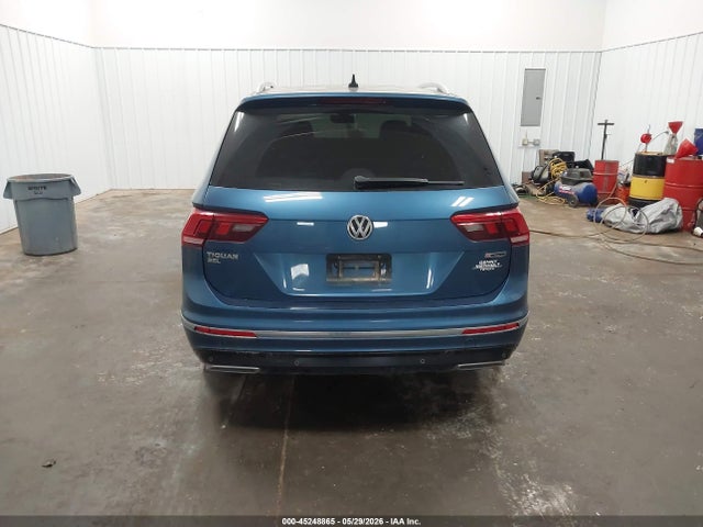 2020 Volkswagen Tiguan 2.0t Sel Premium R-line მანქანა იყიდება აუქციონზე, vin: 3VV4B7AX3LM123665, აუქციონის ნომერი: 45248865