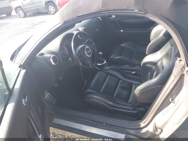 2001 Audi Tt მანქანა იყიდება აუქციონზე, vin: TRUUT28N611047362, აუქციონის ნომერი: 45248915