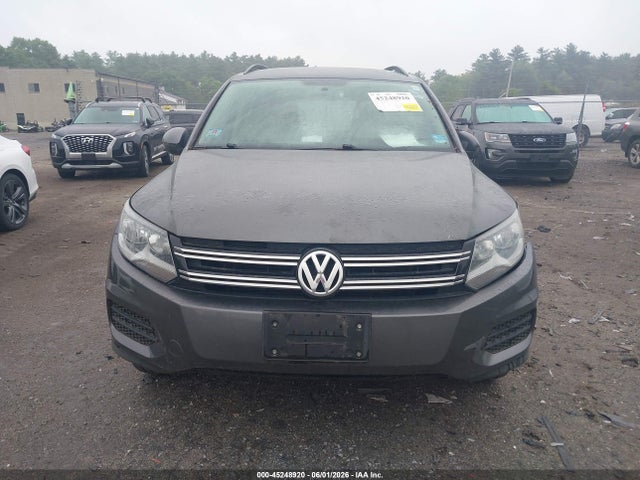 WVGAV7AX0FW597288 Volkswagen TIGUAN S