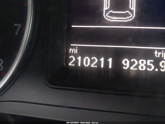WVGAV7AX0FW597288 Volkswagen TIGUAN S