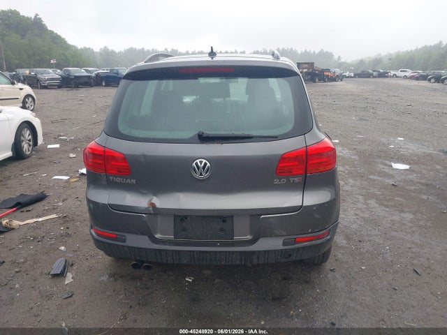 WVGAV7AX0FW597288 Volkswagen TIGUAN S