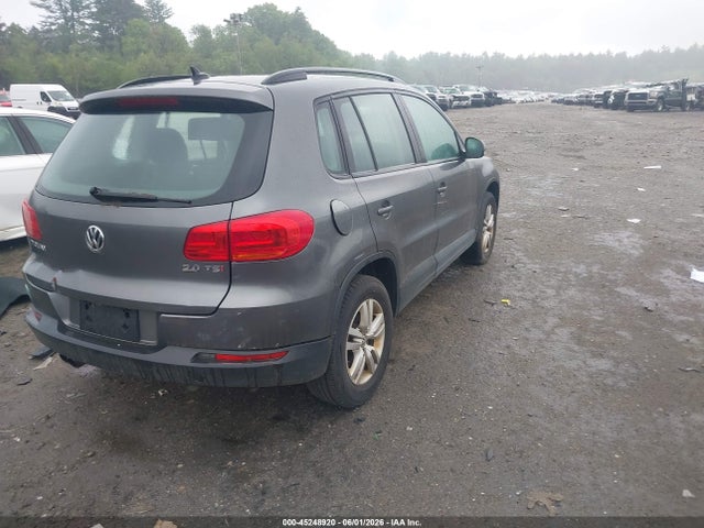 WVGAV7AX0FW597288 Volkswagen TIGUAN S