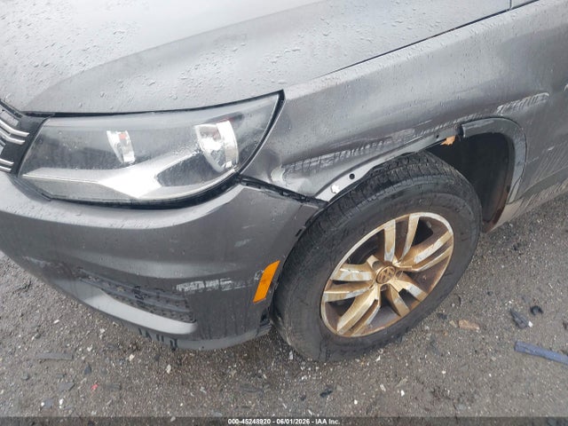 WVGAV7AX0FW597288 Volkswagen TIGUAN S