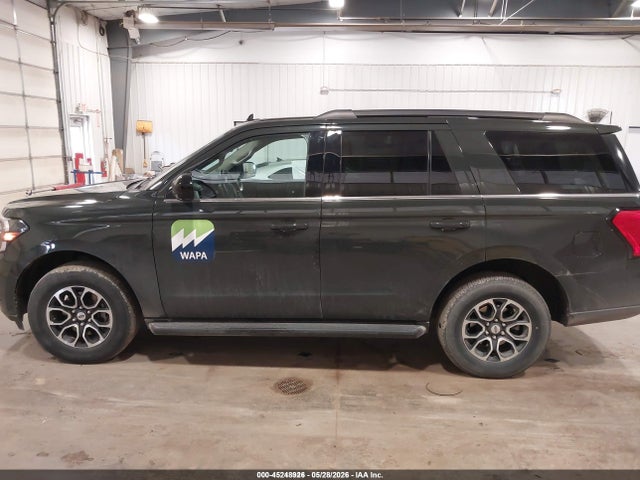 1FMJU1GT6NEA30401 Ford Expedition Xl