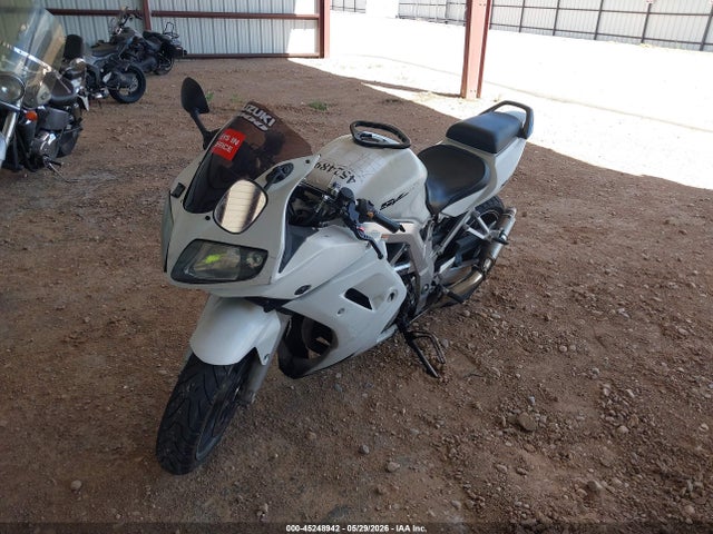 45248942 :رقم المزاد ، JS1VT54A032101989 vin ، 2003 Suzuki Sv1000 Sk3 مزاد بيع
