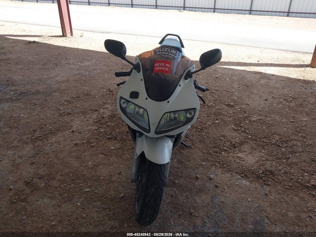 45248942 :رقم المزاد ، JS1VT54A032101989 vin ، 2003 Suzuki Sv1000 Sk3 مزاد بيع